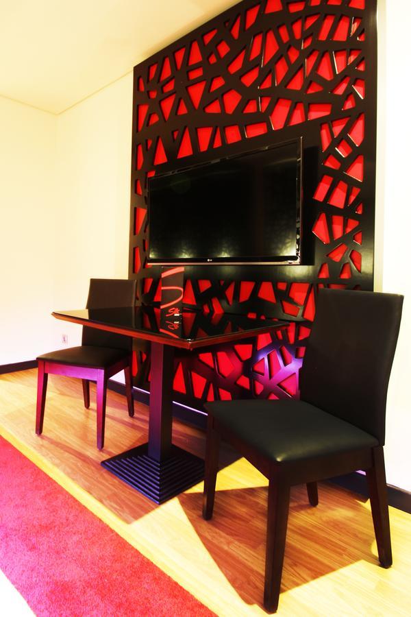 Silk Motel Pedroso ภายนอก รูปภาพ